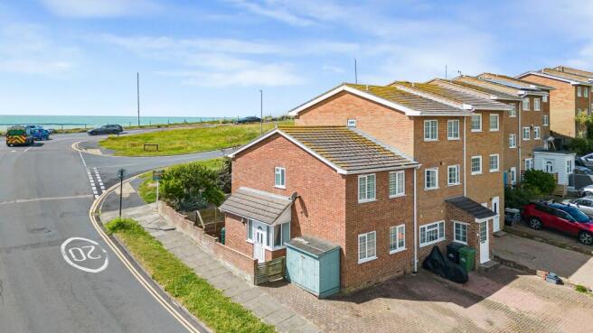 3 bed property, in Abbotsbury Close, £375,000