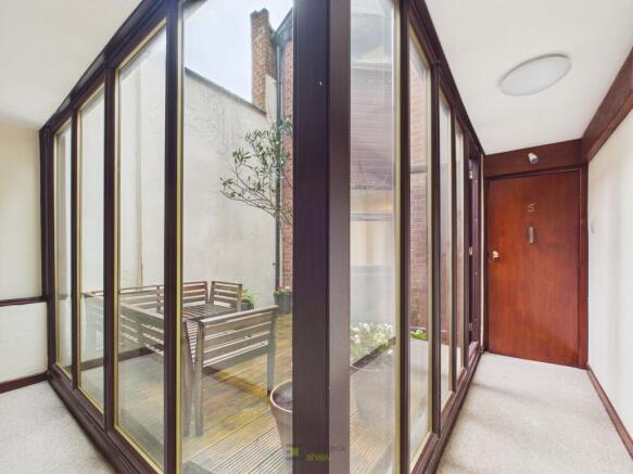 1 bed property, in Castle Road, £170,000