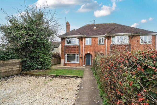 4 bed property, in Cumnor Road, £500,000