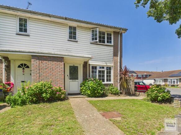 2 bed property, in Pulborough Way, £275,000
