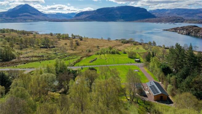 2 bed property, in Croft 10 and Birch Grove Chalet, £250,000