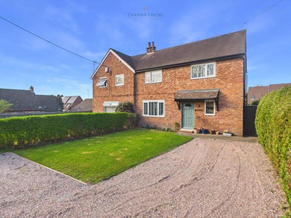 3 bed property, in Broxton Road, £295,000