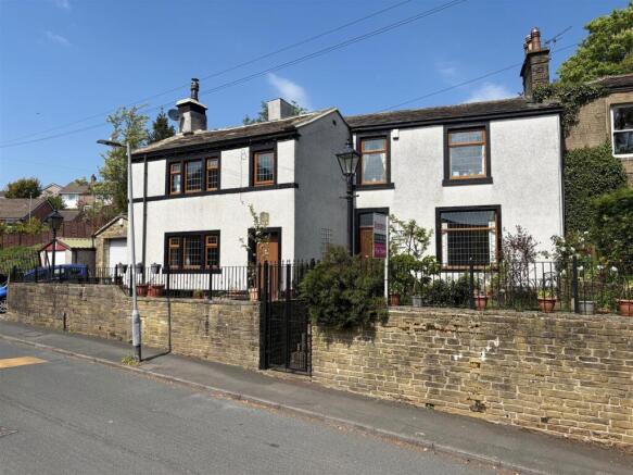 3 bed property, in West Lane, £335,000