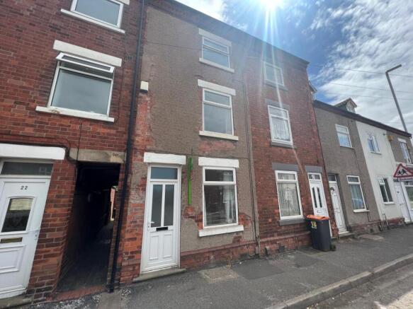 3 bed property, in 20, £59,000