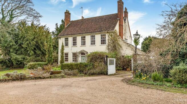 7 bed property, in London Road, £1,500,000