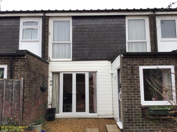 3 bed property, in Prospect Lane, £210,000