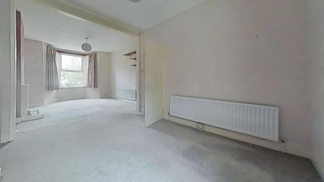 3 bed property, in Ferrers Road, £575,000