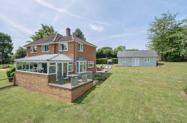4 bed property, in Carey, £960,000