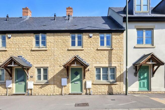 3 bed property, in 174 Corn Street, £395,000