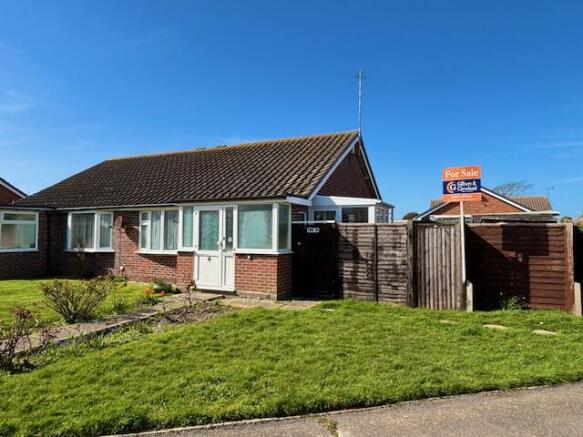 2 bed property, in Broad View, £300,000