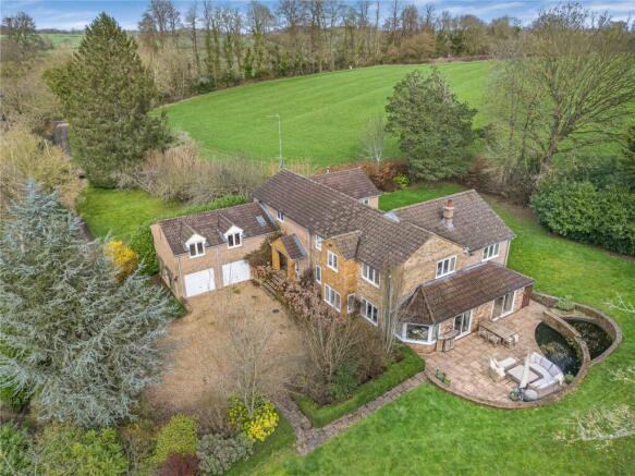 6 bed property, in Brookside Lane, £1,250,000