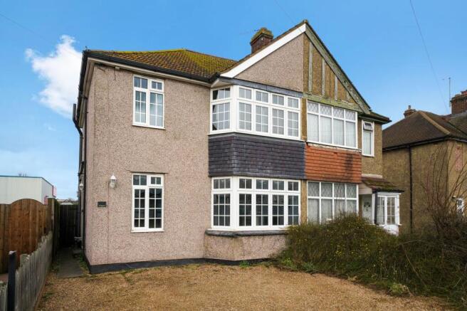 4 bed property, in Mornington Avenue, £620,000