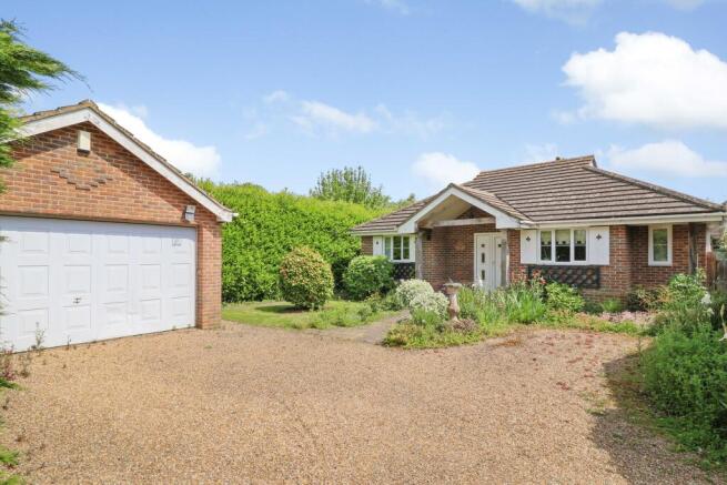 3 bed property, in Puckle Lane, £525,000