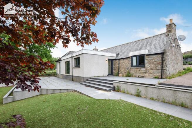 3 bed property, in Fintray, £270,000