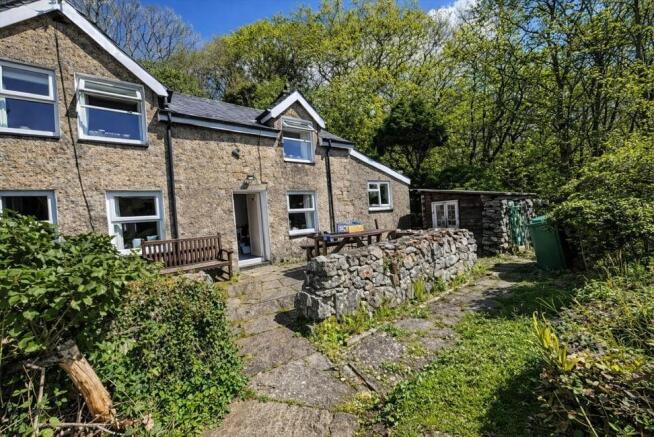 Land, in 2 Capel Fawnog, £199,950
