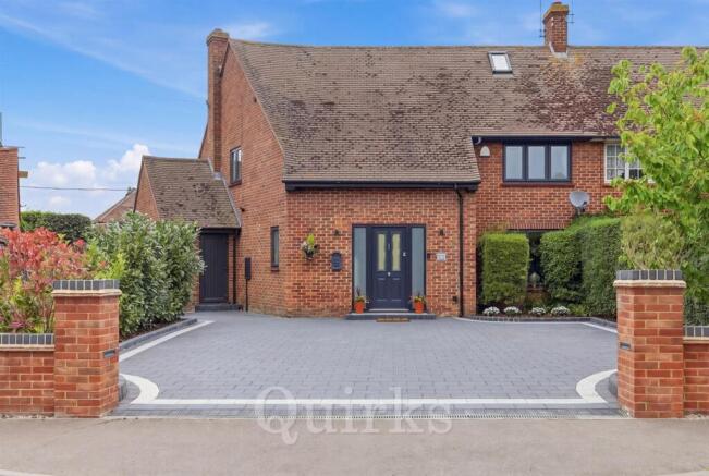3 bed property, in Short Lane, £600,000