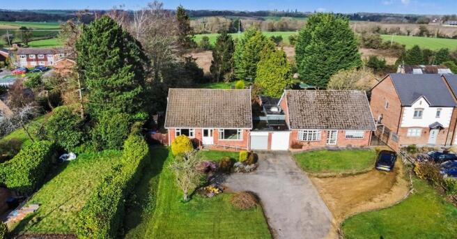 4 bed property, in Lutterworth Road, £415,000