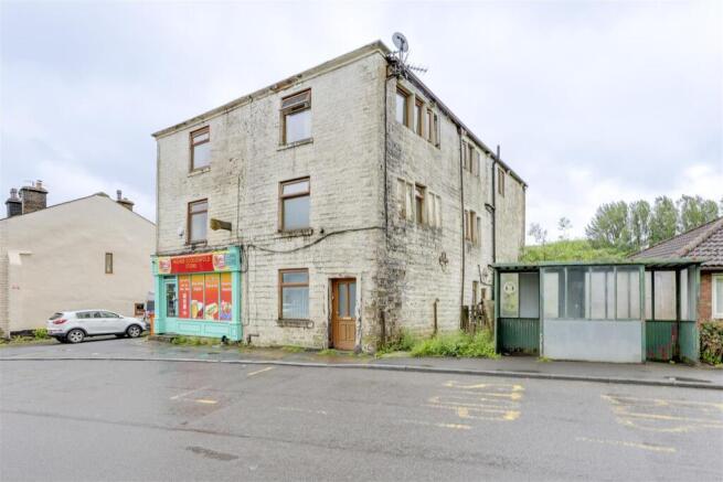 3 bed property, in Newchurch Road, £225,000