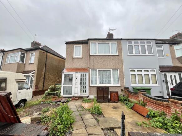 3 bed property, in Gainsborough Road, £400,000