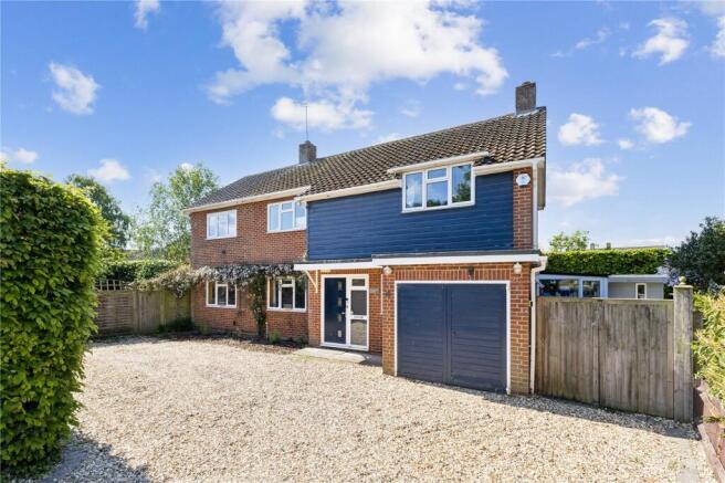 4 bed property, in Northfield Road, £650,000
