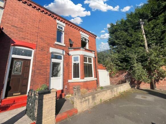 3 bed property, in Clwyd Avenue, £285,000