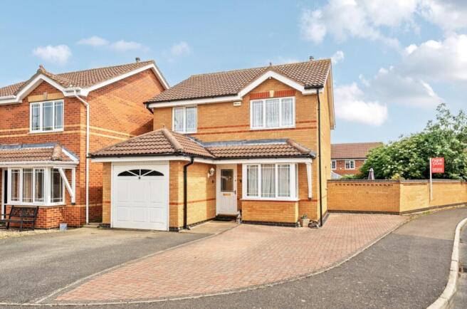 3 bed property, in Bede Close, £250,000