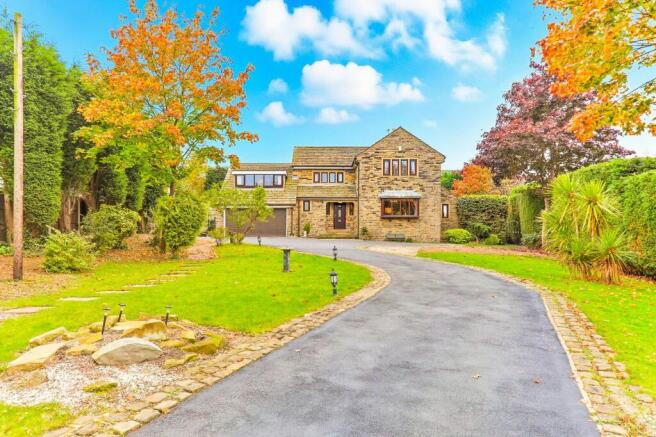 4 bed property, in Beechwood House, £699,950