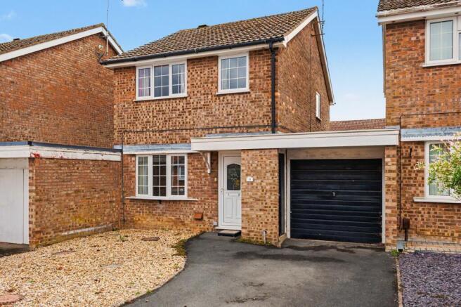 3 bed property, in Hazel Avenue, £275,000