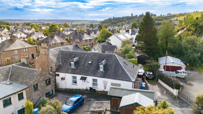 3 bed property, in Mill Street, £160,000