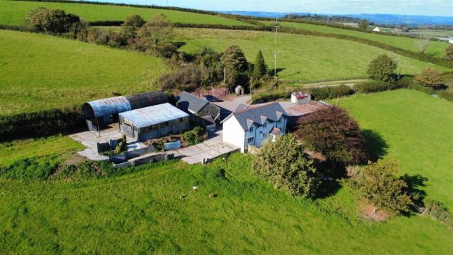 3 bed property, in Carmel, £525,000