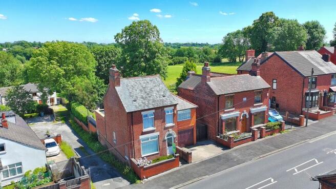 3 bed property, in Alfreton Road, £325,000