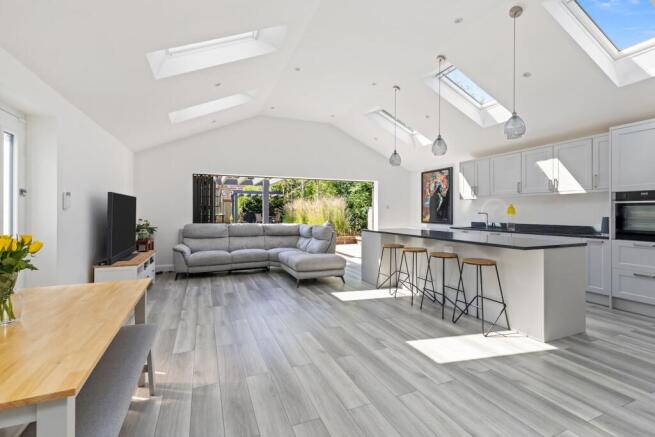 3 bed property, in Forest Road, £700,000