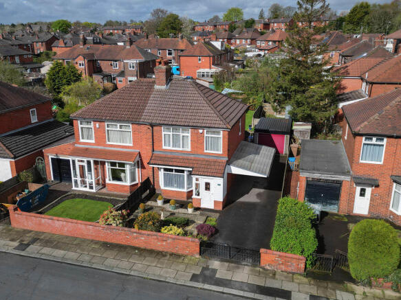 3 bed property, in Phyllis Street, £275,000