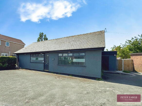 3 bed property, in James Building, £150,000