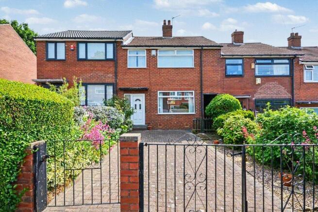 3 bed property, in Kellett Walk, £199,995