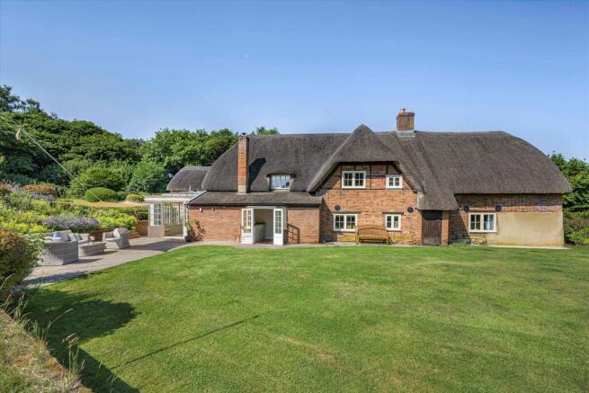 4 bed property, in New Mill, £990,000