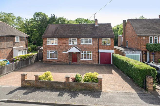 5 bed property, in Ashley Road, £775,000