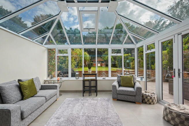 4 bed property, in Robin Hood Lane, £700,000