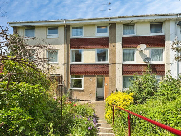 3 bed property, in William Mason Close, £305,000