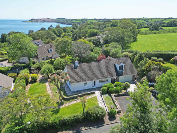 4 bed property, in La Vague, £795,000