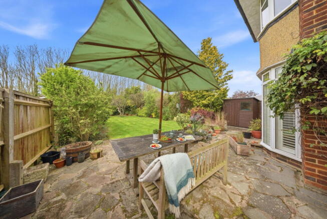 4 bed property, in Salmon Street, £830,000