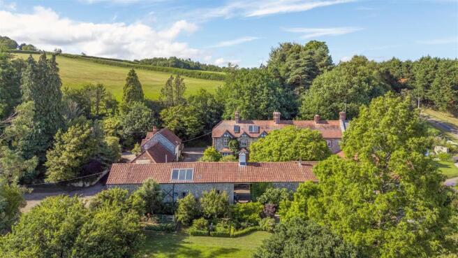7 bed property, in Widworthy, £1,850,000