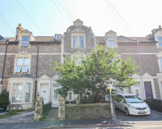 3 bed property, in Jubilee Road, £139,000