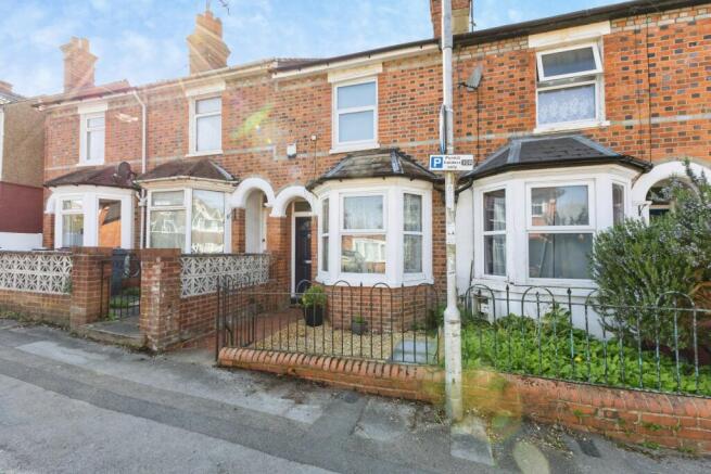 2 bed property, in Highgrove Street, £310,000