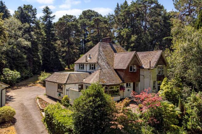 5 bed property, in Martello Road, £2,300,000