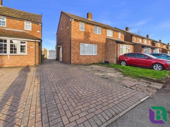 2 bed property, in Chesford Road, £300,000