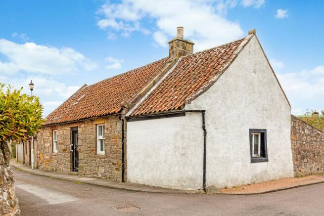 4 bed property, in Trade Street, £150,000