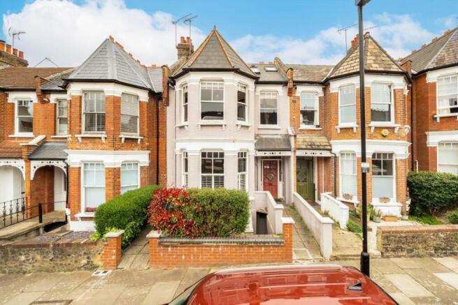 4 bed property, in Coniston Road, £1,400,000