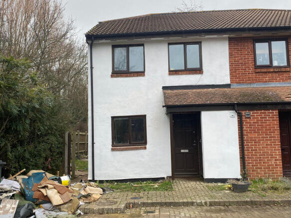 3 bed property, in Eider Close, £430,000