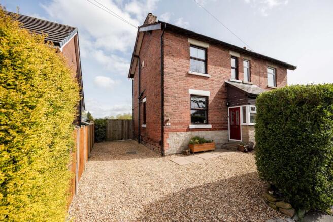 4 bed property, in Berry Street, £285,000
